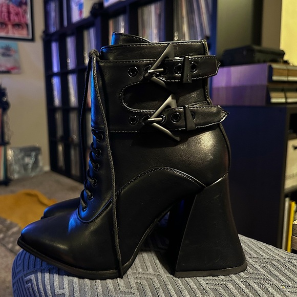 Dollskill witchy black heels size 5 - Picture 1 of 4